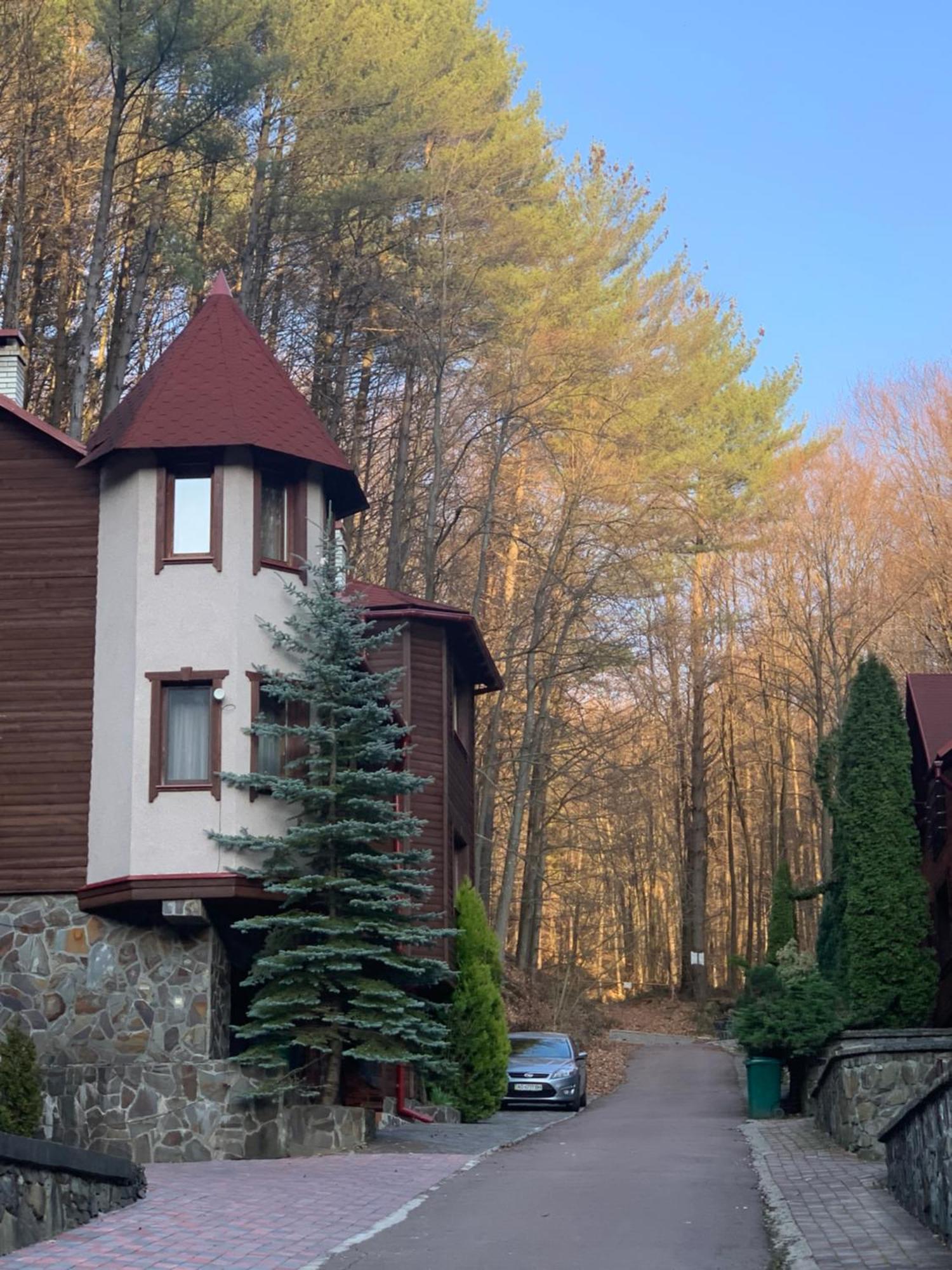 Elf-Cottage Tur'ya Paseka Dış mekan fotoğraf