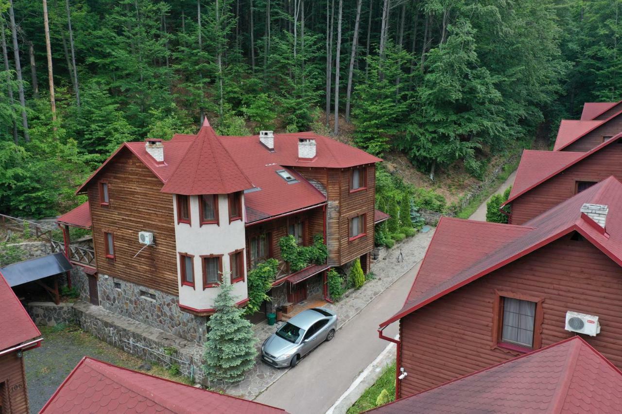 Elf-Cottage Tur'ya Paseka Dış mekan fotoğraf